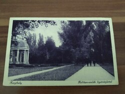 Balaton, Keszthely, Helikon-emlék, ligetrészlettel, Monostory György képeslp, bélyegezve: 1929