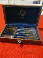 For sale: 6 silver-plated tea spoons with a flower pattern, 1 set in a box.