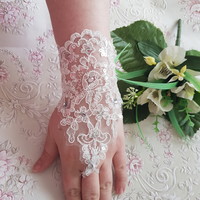 New bridal lace gloves with rhinestones and sequins