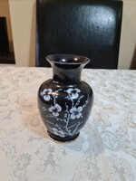 Raven House vase and bonboniner