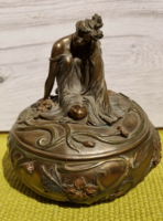 Veronese bronzed jewelry holder