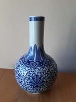Nagy Jingdezhen jelzett kék-fehér porcelán váza 29 cm magas