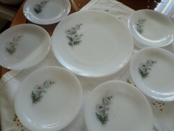 New! Set of milk glass cookie plates from Jena with chamomile pattern. With Arcopal mark on the bottom