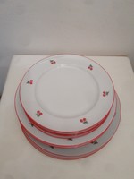 Alföldi cseresznyés porcelán tányérok