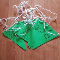 7 pieces of green wedding paper flag decoration - with love cutout