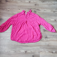 New collection pink blouse with button-up sleeves (approx. size 46)