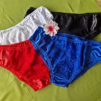 Fen50 - women's underwear - traditional style lace panties