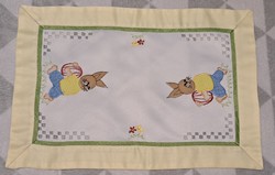 Easter bunny tablecloth (m4403)