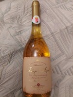 Tokaji aszu, a sweet Tokaji wine specialty. 5 Puttonyos, 2017 (even with free delivery)