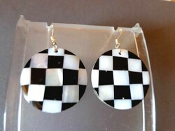 Mother-of-pearl checkerboard pattern earrings