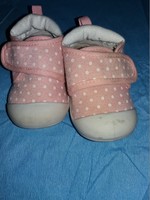 Used, but in good condition, baby shoes, size 20, according to the pictures