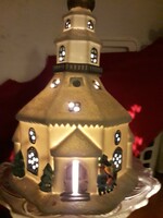 Karácsonyi hangulat világítás kerámia templom vezetékes 33x20cm.szépséges hibátlan újszerű