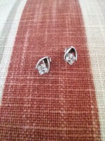Silver stone stud earrings