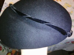 Antique women's black hat