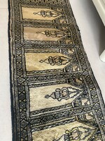 Antique prayer rug carpet