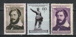 Magyar Postatiszta 1579  MBK 1325-1327     Kat ár  700 Ft