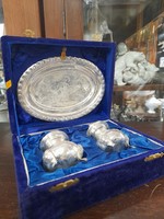 Indian silver-plated alpaca velvet gift boxed table seasoning set.