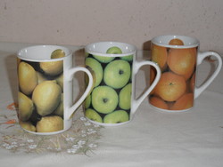 Porcelain cup and mug with fruit pattern (3 pcs.)