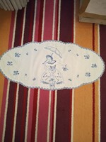 Small tablecloth embroidered with beautiful blue color