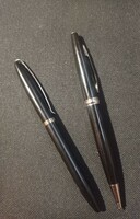 Retro all-metal ballpoint pens.