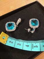 Silver blue stone sparkling earrings