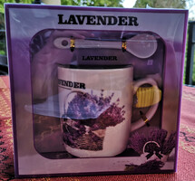 Lavender porcelain mug with spoon in gift box