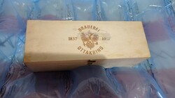 Natural wood box, cigar box?