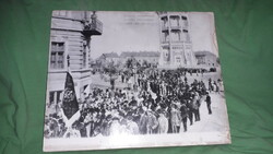 Régi múzeumi tárlat dokumentum fotó(SZEGED Fekete ház) falapon 25x30cm 1907.SZEGEDI SZOCI TÜNTETÉS