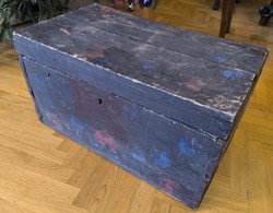 Làda, làdika falàda painted soldier's box for a 100-year-old box!