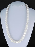 Pearl necklace with 14k gold, 9mm pearls