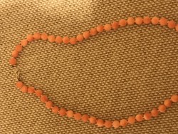 Coral necklace with gold fittings