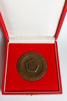 "A Vállalat Kiváló Brigádja", Szocialista Brigád kitüntetés, bronz emlékplakett