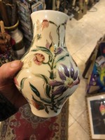 Régi Zsolnay Orchidea mintás porcelán váza, 20 cm-es magasságú.