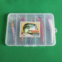 New 5-piece wobbler fishing bait set in box - 13.