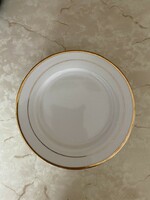 Dessert plate with gilded edges