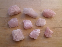 Rose quartz mineral pieces