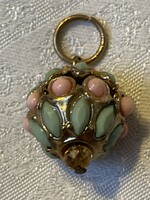 Beautiful pink and green stone pendant with zuszu stones.
