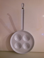 Tarkedli oven - 24 x 3.5 cm + handle - 23 cm - snow white - enameled - German - perfect
