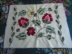New huge embroidered pillow front and back. 65 X 51 cm 2x.