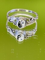 Antique silver jon-yang ring with porcelain inlay
