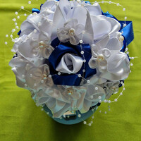 Wedding mcs26 - bridal bouquet of blue and white satin roses with clover flowers
