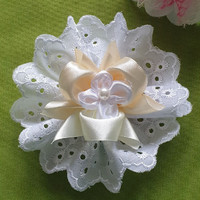 Wedding csd08 - madeira wristlet with satin flower - ecru shades