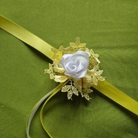 Wedding csd43 - yellow lace snow white satin rose wristlet