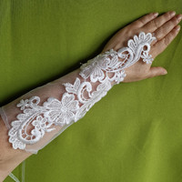 Wedding kty85 - embroidered white lace gloves that can be hung on 28cm fingers