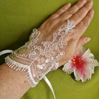 Wedding kty40 - white sequined lace gloves that can be hung on 16cm fingers