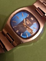 Seiko 5 automatic 21 stone rare tv case blue hologram dial men's watch from the 1970s