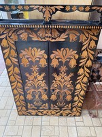 Kalotaszegi faragott erdélyi szekrény ajtó keret
