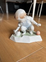 Zsolnay porcelán - Sinkó András labdázó fiú