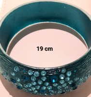 Plastic rhinestone bracelet!