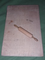 Retro dollhouse role play with kneading board and rolling pin for little housewives in one, according to the pictures